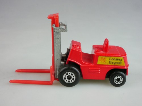 Fork lift truck cast - 15-b, c