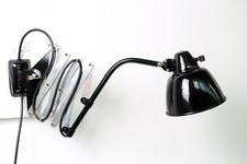 Schöne Helo Scherenlampe mit