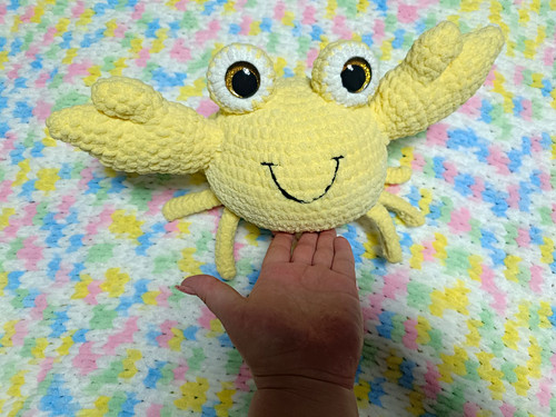 Gehäkelte amigurumi krabbe - gehäkelte,
