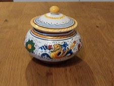 Italienische Keramikdose