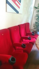 Kinosessel rot, 4er Reihe, Vintage
