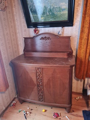 Schönes altes buffet - buffet, schrank