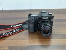 Defekte Spiegelreflexkamera Canon EOS 50D mit Canon Makro Objektiv EF 35-80mm