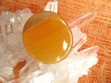 farbintensiver Orangencalcit -