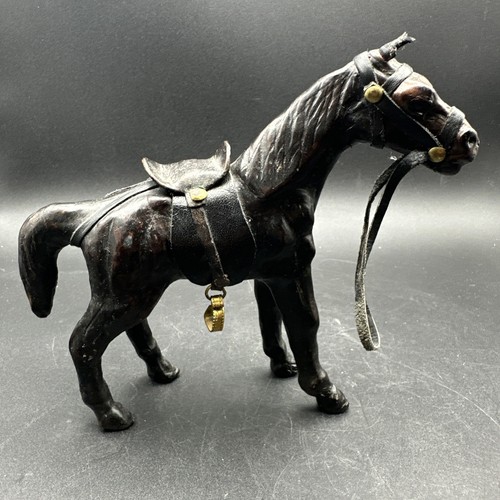 Vintage pferd lederbespannt - vintage,