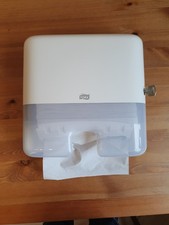 TORK PAPIERHANDTUCHSPENDER MIT SCHLÜSSEL 30x30 cm