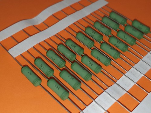 20x ohm watt - 8,2, 3