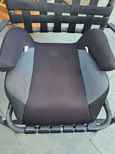 Kindersitz / Sitzerhöhung Vario Basic 15 - 36 kg aus dem Auto der Großeltern