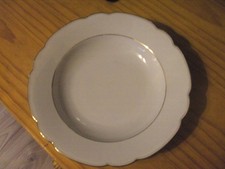 Suppenteller mit Goldrand Bavaria Seltmann Weiden