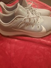 Neue Nike Sportschuhe 43 Grau