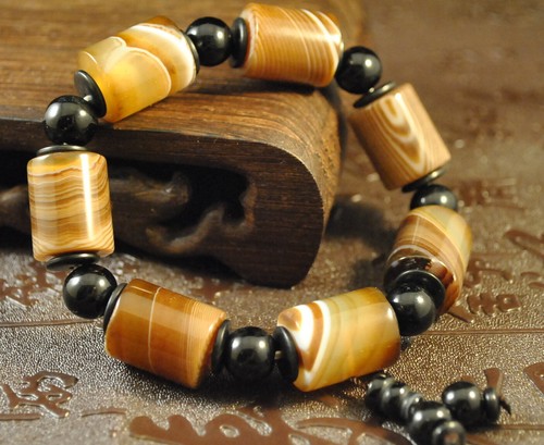 Tibet dzi amulett - tibet, jade-armband