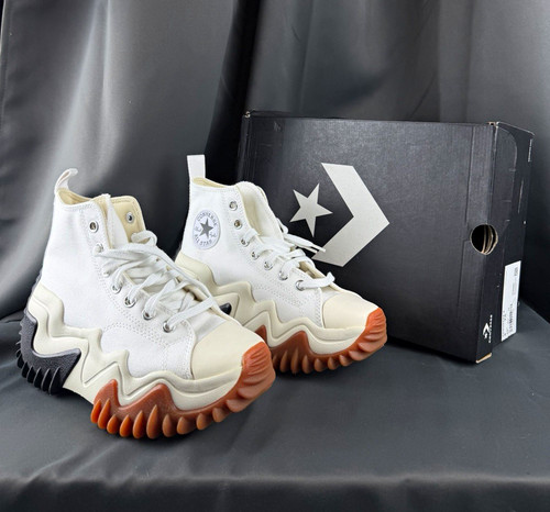Converse run star - star, motion