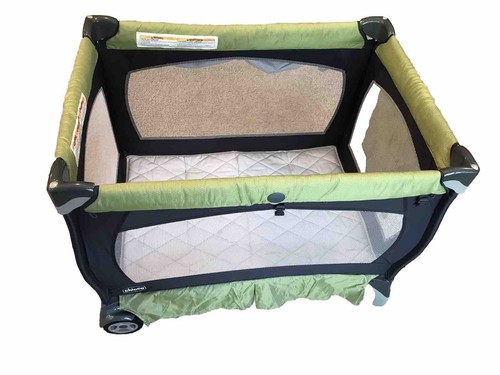 Chicco play yard - chicco,