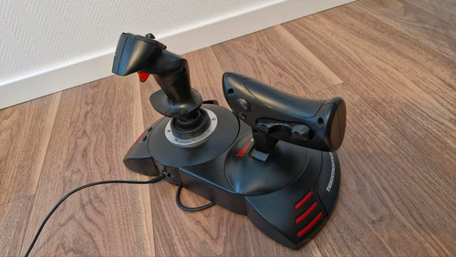Thrustmaster flight hotas x - t.flight,