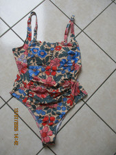 Badeanzug, Gr. 46, B, bunt gemustert, hoher Beinausschnitt, Polyester/Elastan