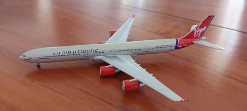 Flugzeugmodell airbus a340 600 - flugzeugmodell,