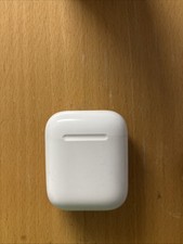 Apple AirPods 2. Generation mit Ladecase Teildefekt rechter Kopfhörer defekt OVP