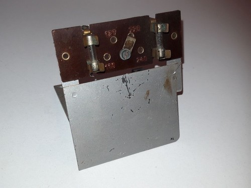 Stromverteiler aus tonfunk - stromverteiler,