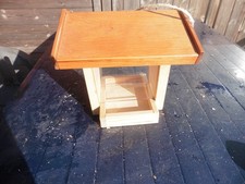 Stabiles Vogelfutterhaus unbenutzt Handarbeit aus Holz mit Glasscheiben