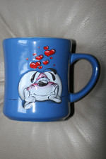 Kaffeebecher_Diddl mit 3D-Effekt in Blau. Innen hellblau, unbenutzt.