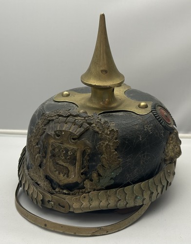 Pickelhaube - +,