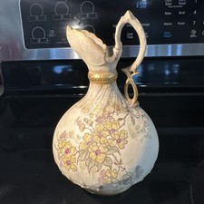 STUNNING AMPHORA TURN TEPLITZ