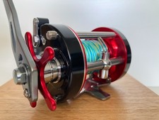 Neu ! WARRIOR WA-60 Multirolle 300m 8x SCHNUR, POWER HANDLE  Angelrolle Norwegen