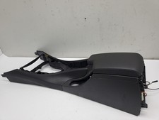 BMW 3er E90   Mittelarmlehne Armlehne MAL  Mittelkonsole     (05)