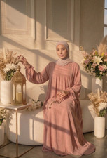 Elegante Rose Abaya –