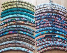 32 Vintage Holz Kleiderbügel Kunststoffbezug Bügel  60er Jahre bunt