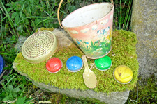 Alte Blechspielzeug mit Sieb Blech Zubehör Sandspielzeug Blechspielzeug Retro De