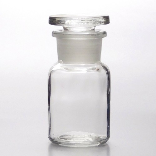 Tintenfass aus glas mit - aus,