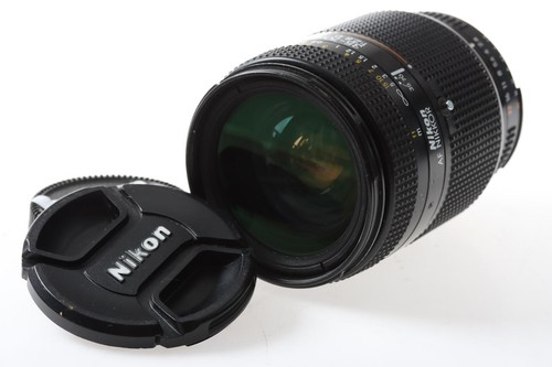 Nikon 70mm 8 d - f/2,8,