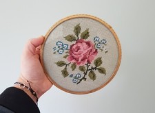 Großer Untersetzer Tafelaufsatz 50er Jahre Stickerei shabby Deko Vintage