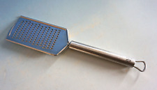 WMF Profi Plus Käsereibe Parmesanreibe Zitronenreibe Cromargan 25 cm (F025-269)