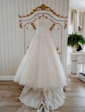 Traumhaftes Brautkleid im
