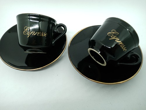 Schwarze espressotassen mit - schwarze,