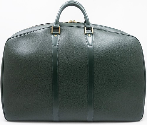 Louis vuitton taiga helanga - louis,