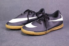 Nike Bravatax IC Kinder