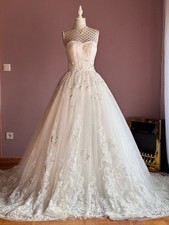 Prinzessin Brautkleid mit Trägerlos Spitze Schleppe Perlenstickerei – Gr. 32-36