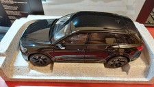 Audi Q8 e‑tron 1:18 –