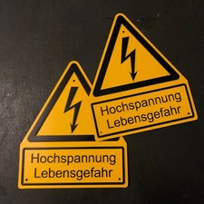 Metallschild "Hochspannung