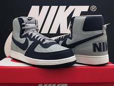 DS 2022 NIKE TERMINATOR UK10