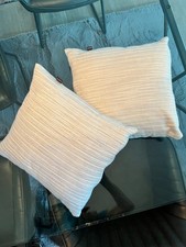 2x JOOP! Kissenhüllen mit Inlay, weiß mit Streifen, 34 x 34 cm