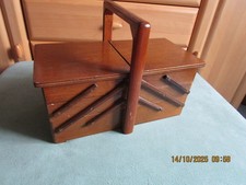 Nähkästchen mit Inhalt, Nähbox  60er/70er Jahre Retro Vintage Holz, 3 Etagen
