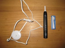 Braun Oral-B Schall Zahnbürste Pulsonic Slim Clean 2000 guterZustand, gebraucht!