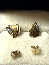 Solide 333 Gold 8 K Ohrringe Ohrstecker je 1 kleiner Diamant Juwelier Qualität