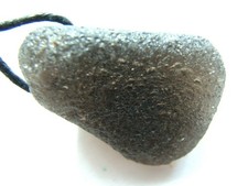 Seltener, transparenter TEKTIT