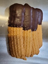 Selbstgemachte Plätzchen / Kekse Spritzgebäck Schoko Stangen