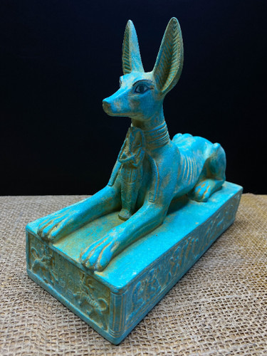 Altägyptischer gott anubis - anubis,